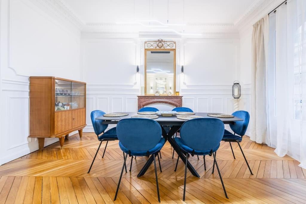 Haussmannian Apartment, Near Champs-Elysees Paris Exterior foto